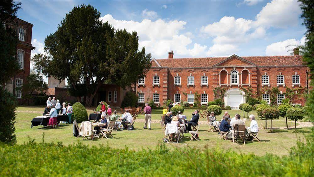 Chicheley Hall Esterno foto