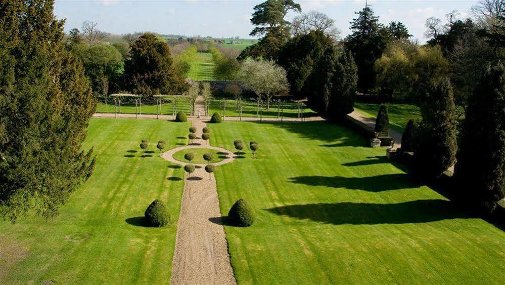 Chicheley Hall Esterno foto